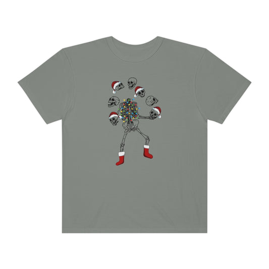 Skeleton Juggling Heads Funny Christmas Tshirt